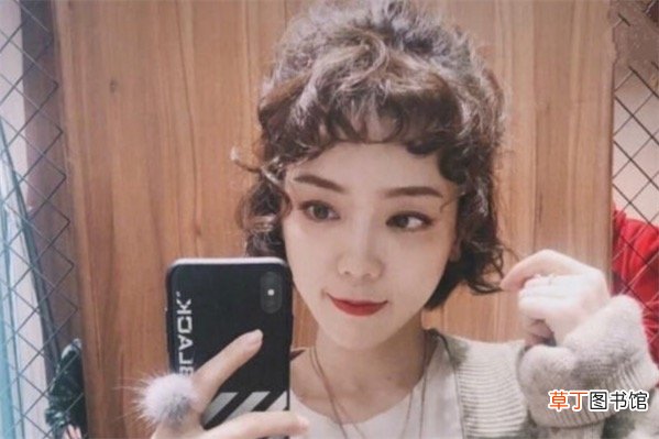 羊毛卷适合什么脸型