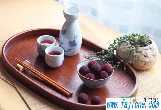 泡杨梅酒要经常晃动吗 泡杨梅酒要经常开罐放气吗