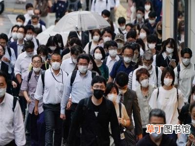 日本日增新冠确诊病例首超2万例