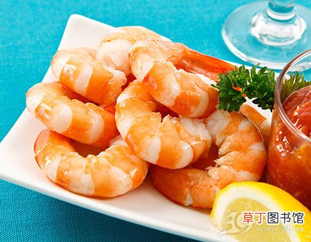 秋季尝鲜：简单几步做出美味清蒸虾