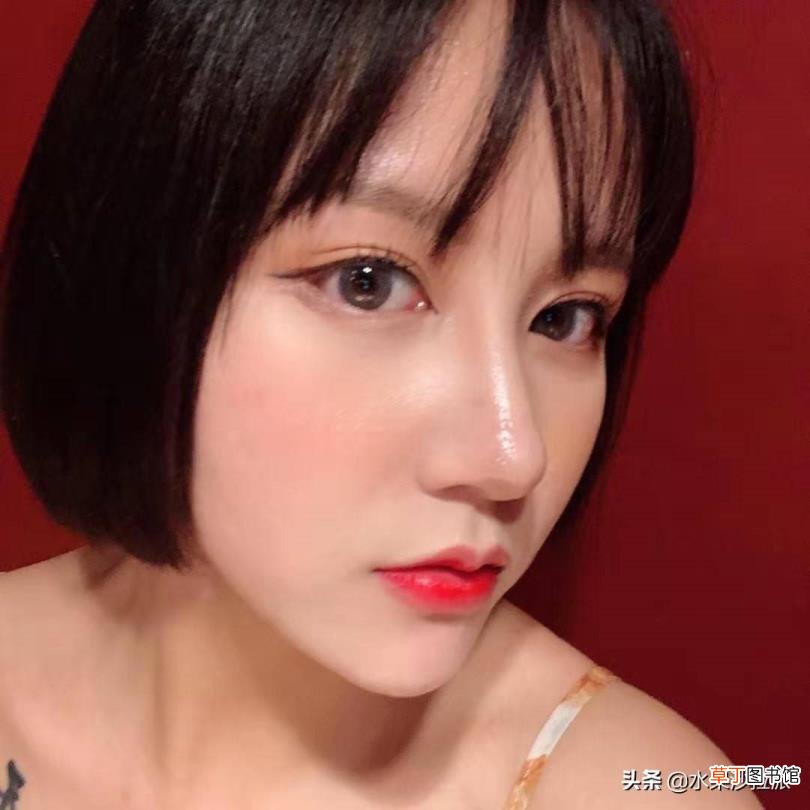 隆鼻后拆线疼吗 隆鼻后疼多久