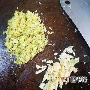 兔子炖多长时间能烂 兔子煮多久