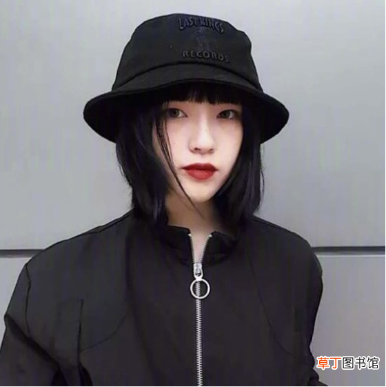 黑色帽子变红怎么恢复
