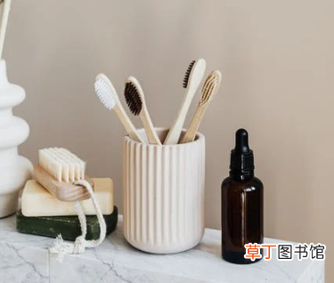 脱发用什么洗发水可以重新长头发