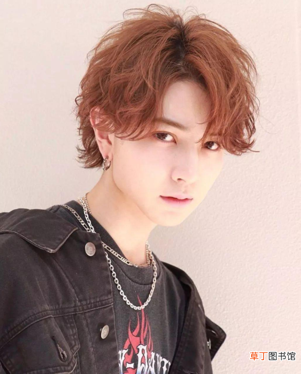 男生第一次烫发须知