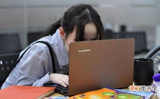 和电脑亲密接触带来眼涩眼痒 舒缓眼痒的7种方法