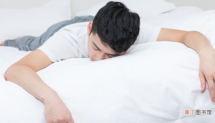 梦见自己在屋里拉大便