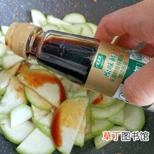 鸡丁炒了三分钟熟了吗 鸡肉炒多久熟