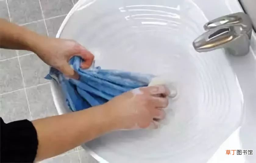 衣服上的机油用什么能洗掉