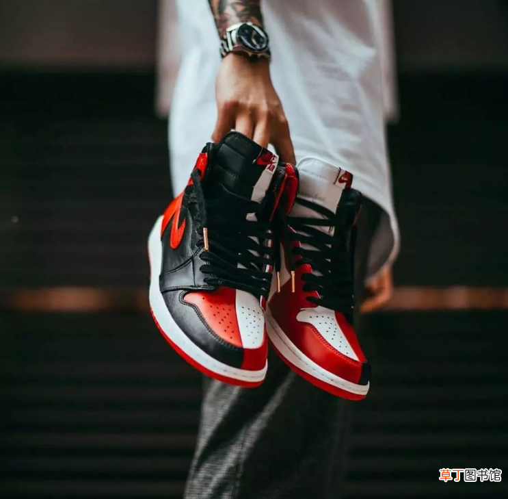 aj和nike怎么区别图标