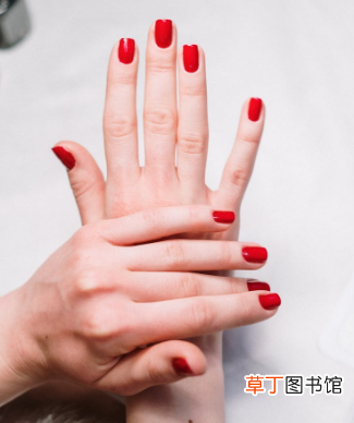 指甲短能做美甲吗