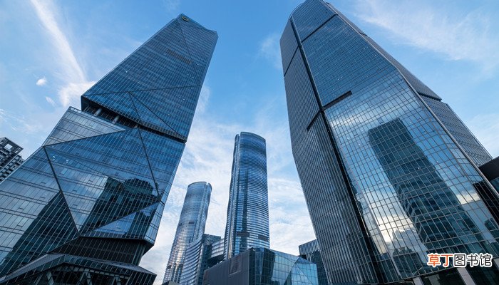 梦见向下跳稳稳的落地