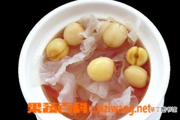 银耳莲子粥的材料和做法