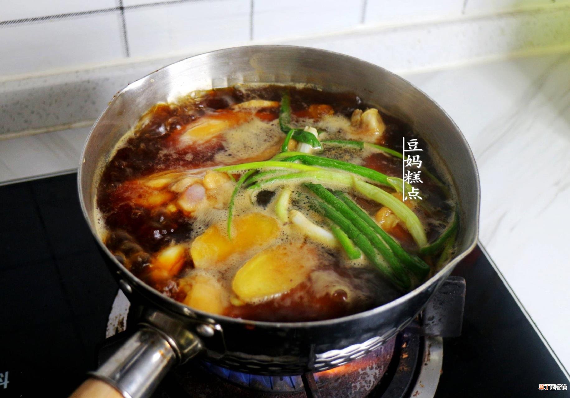 鸡腿配什么菜炒着好吃 鸡腿煮多久能熟
