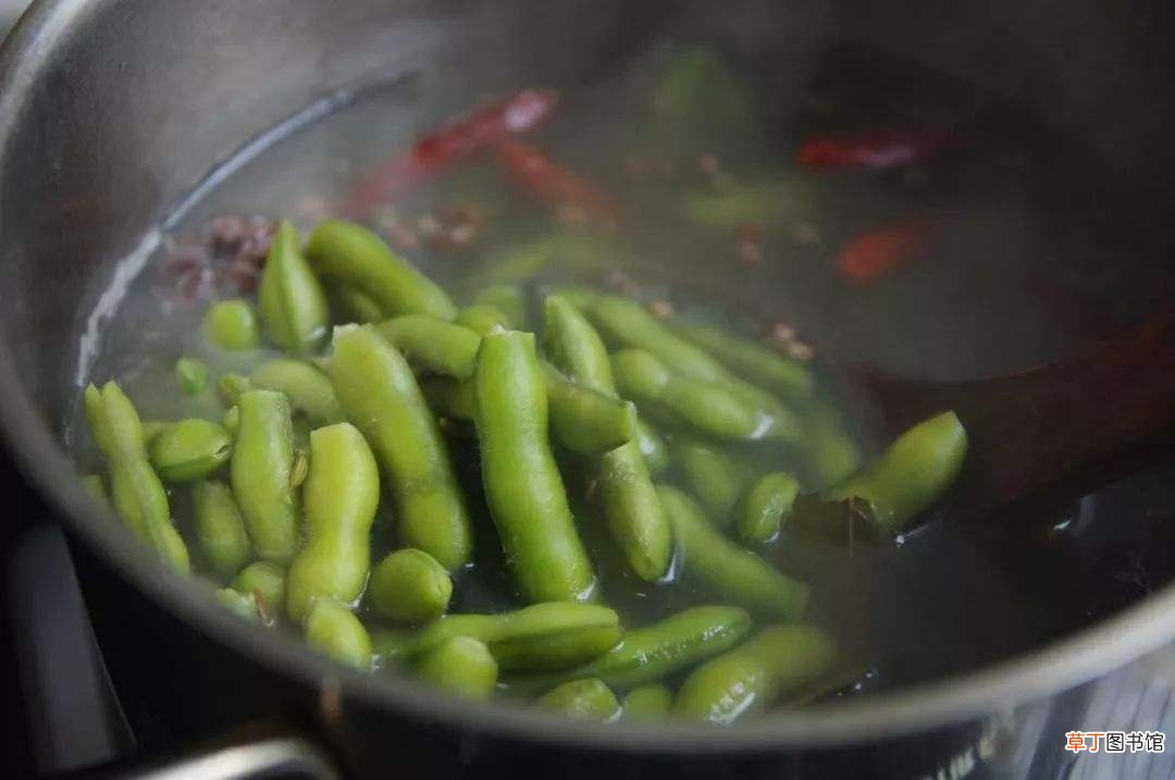 煮毛豆不黄是绿色的方法