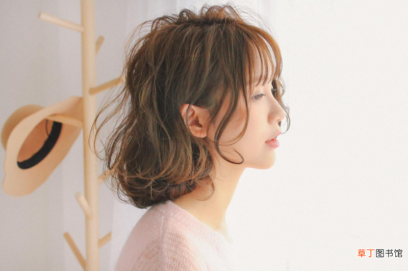 2020女生短头发发型