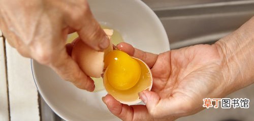 美食博主教你巧取柠檬汁