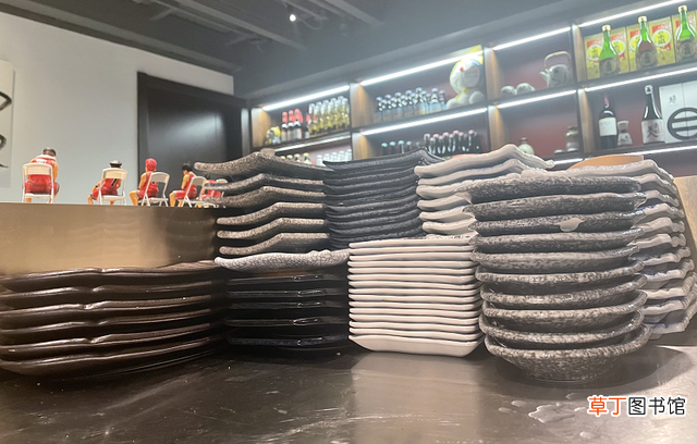 怎么在微信设置自己店铺位置 微信添加店员怎么设置