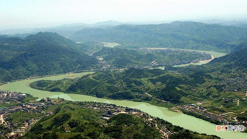 长江流域和黄河流域的分水岭是哪里