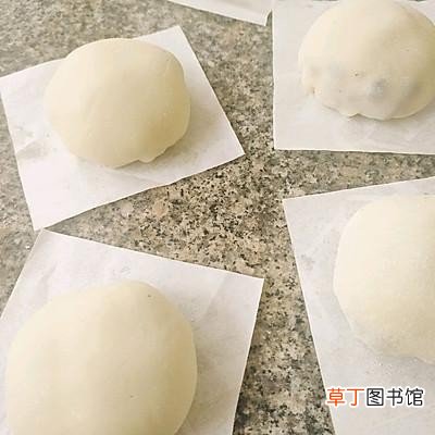 五个软糯的雪媚娘只需6块钱 糯米粉多少钱一斤