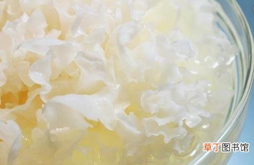 想要宝宝皮肤白嫩 孕期要吃这些