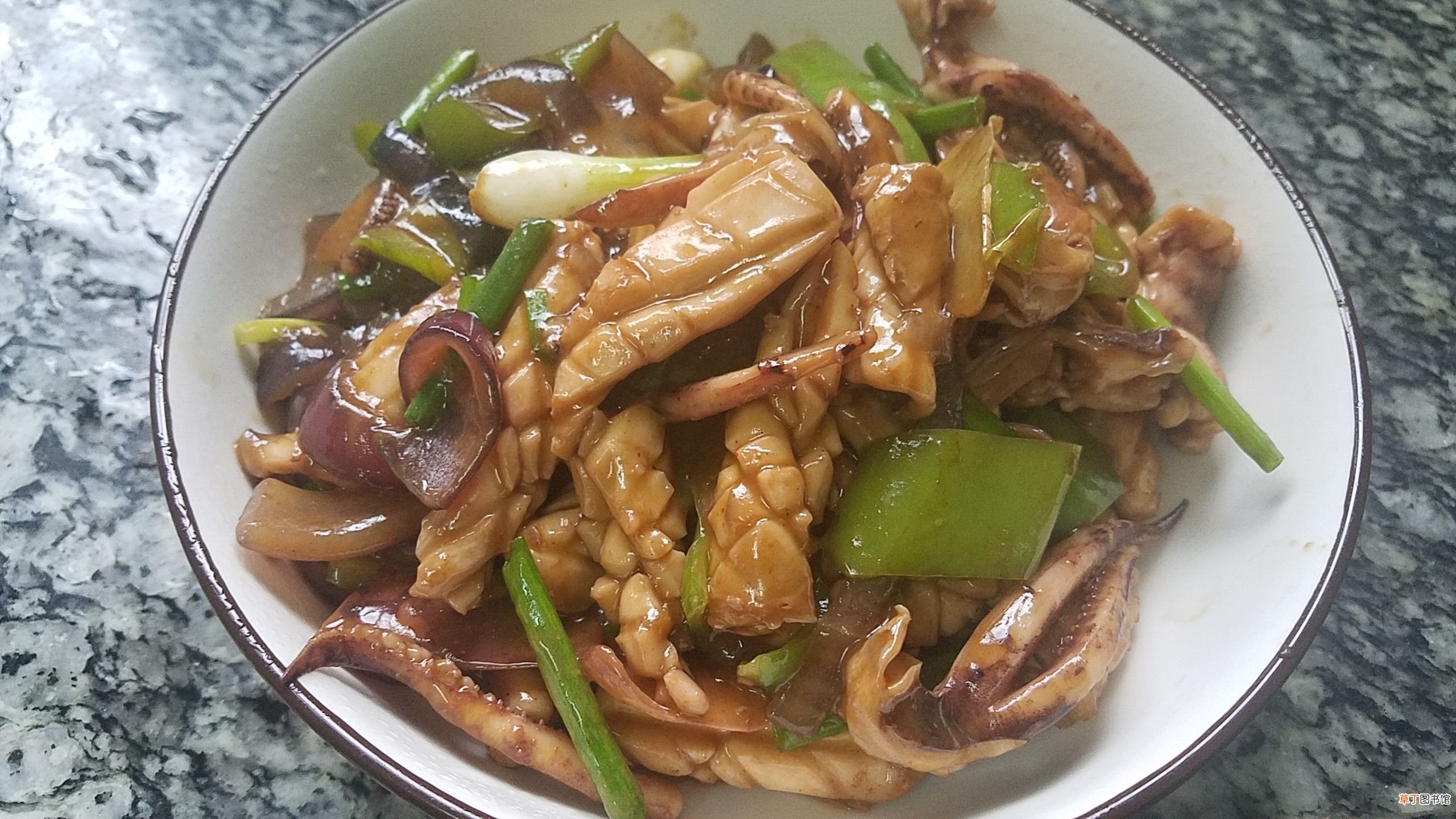 鱿鱼的做法 教你鱿鱼的家常做法，简单几步