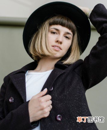 今年秋季女装流行什么款式