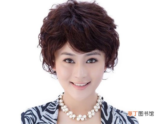 大脸45岁到50岁的发型都有哪些 发型|中年发型