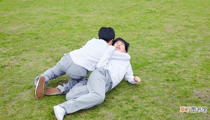 梦见一个陌生人打人