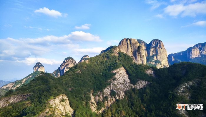 梦见自己在家放火烧山