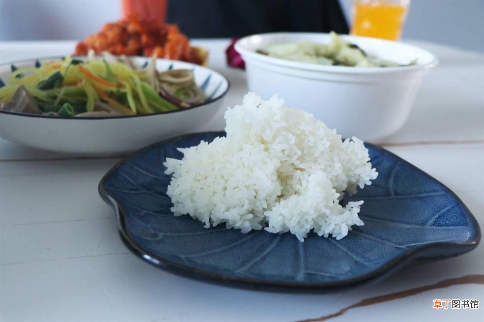 电饭煲可以保温四个小时吗 电饭煲保温多久
