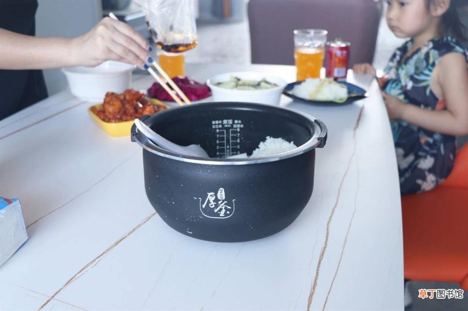 电饭煲可以保温四个小时吗 电饭煲保温多久