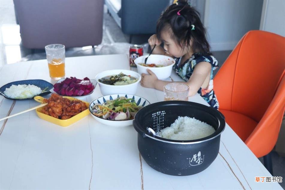 电饭煲可以保温四个小时吗 电饭煲保温多久