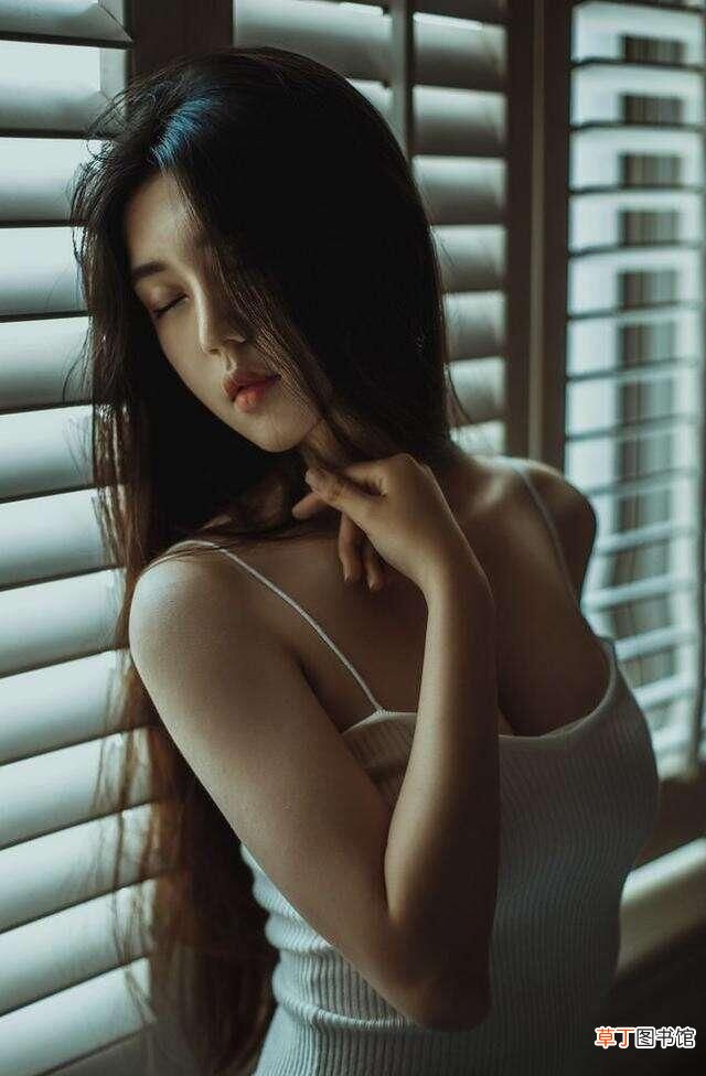 劈腿是什么意思 原来出轨和劈腿不一样