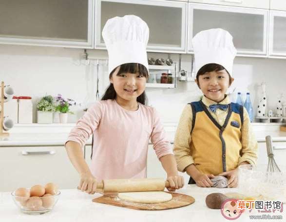小朋友做家务的好处 为什么家长执着于让孩子洗碗