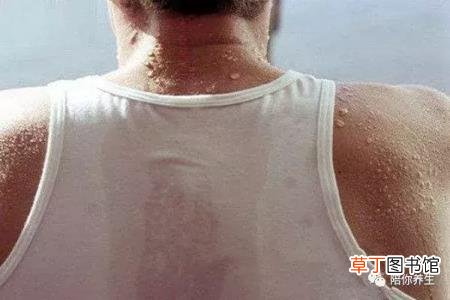背冷出虚汗是什么原因 为什么一直出汗