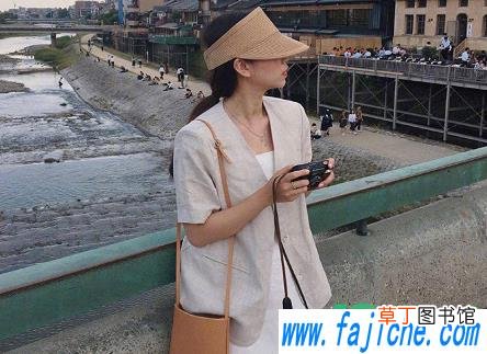 夏季女生穿搭潮流图片大全 2021夏天女生怎么穿衣服不土