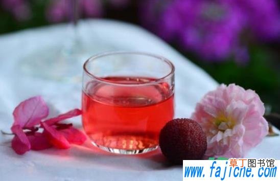 杨梅酒泡出来不红是怎么回事 杨梅泡酒为什么不红