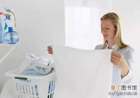 白色蕾丝为什么会发黄 白色为什么会变黄