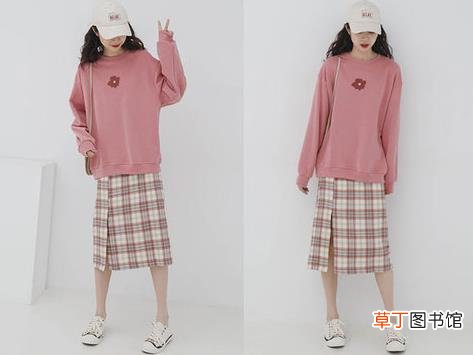 圆领卫衣里面穿什么打底