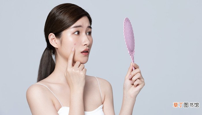 梦见长了满脸的痘痘
