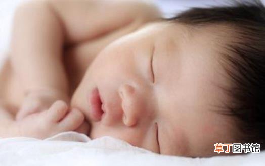 母乳是母亲给予婴儿的特别礼物 母乳喂养注意事项