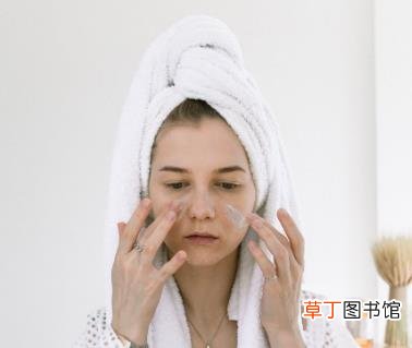 套头松紧干发帽怎么戴