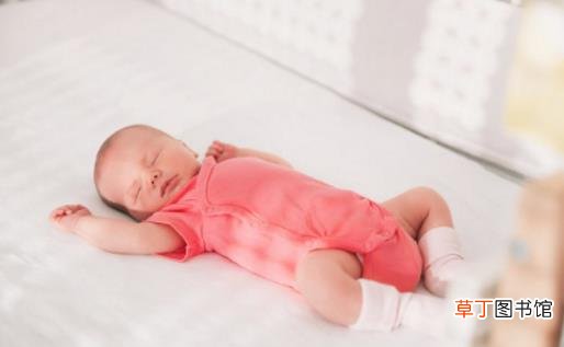 孩子独睡的好处多 自己独睡的孩子起床气更小