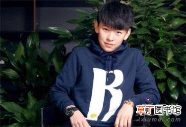 周笔畅承认自己是拉拉 为什么那么多同性恋
