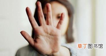 嘴角痣长毛是什么原因 痣为什么会长毛
