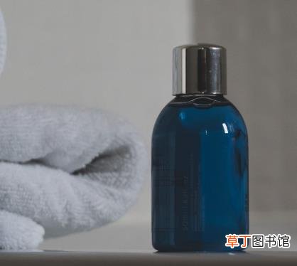 迷迭香洗发水的功效与作用