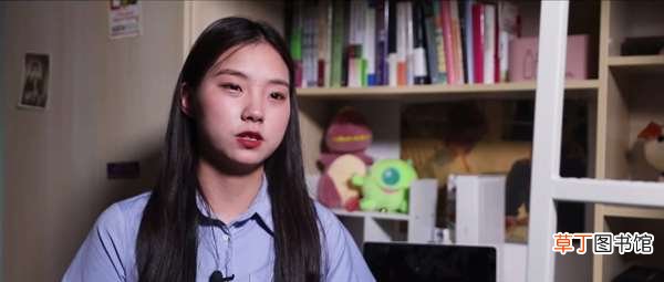 实现读书时财务自由：网友羡慕 00后大二学妹拍段子月入70万