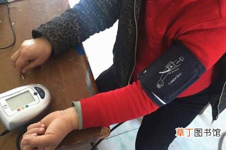 脑溢血1分钟自救 为什么会脑出血