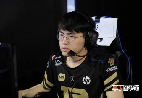 lol玩着玩着重新连接 为什么lol老是断线